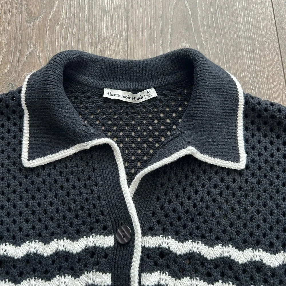 Abercrombie Crochet Button-Down Shirt | Black & White | Size Medium | EUC - Picture 2 of 5